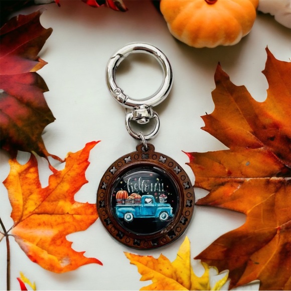 NEW Handcrafted “Happy Fall” Snoopy Wood & Metal Keyring - Picture 3 of 5